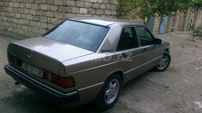 Mercedes 190 1990, 197,300 km - 1.8 л - Bakı