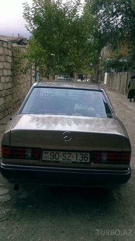 Mercedes 190 1990, 197,300 km - 1.8 л - Bakı