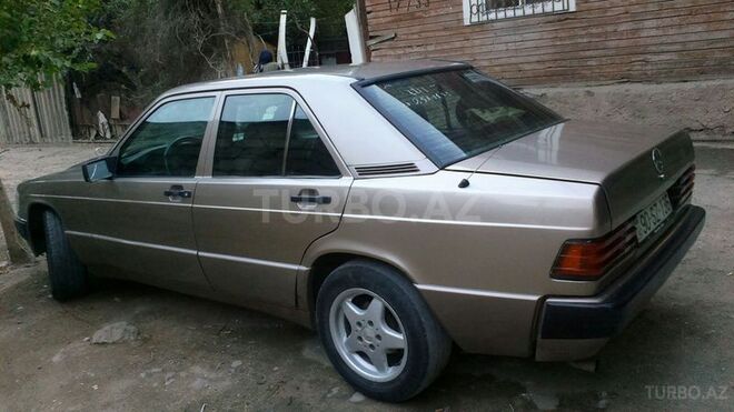Mercedes 190 1990, 197,300 km - 1.8 л - Bakı