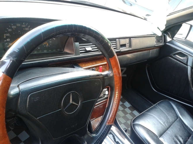 Mercedes E 300 1993, 400,000 km - 3.0 л - Bakı
