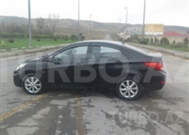 Hyundai Accent 2011, 65,000 km - 1.6 л - Bakı