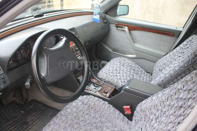 Mercedes C 200 1994, 335,000 km - 2.0 l - Bakı