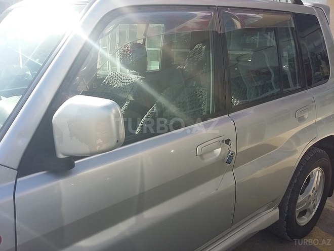 Mitsubishi Pajero io 2000, 175,000 km - 1.8 л - Xırdalan