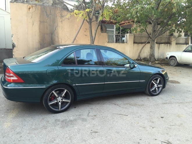 Mercedes C 240 2000, 220,000 km - 2.6 l - Bakı