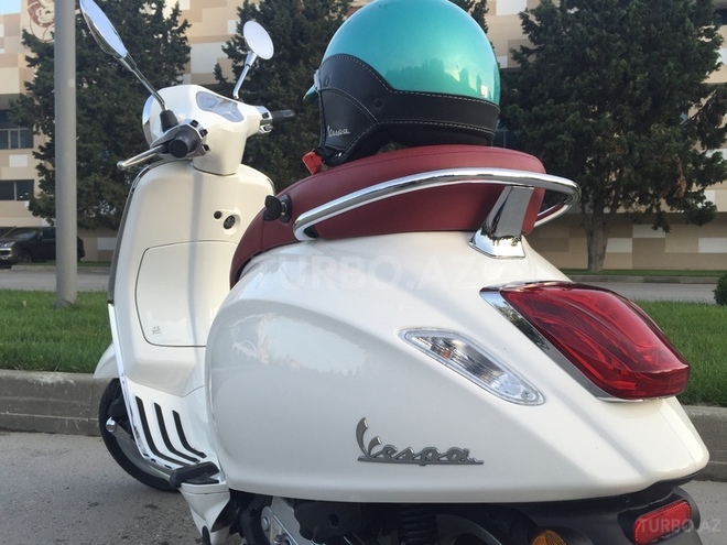 Vespa  2015, 1,044 km - 0.1 l - Bakı