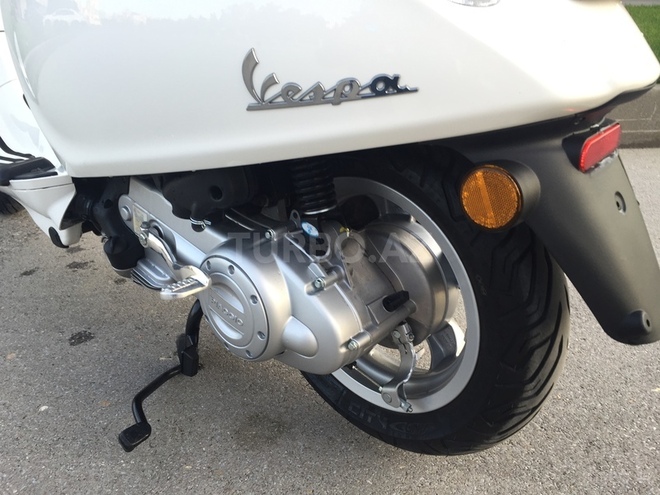 Vespa  2015, 1,044 km - 0.1 l - Bakı