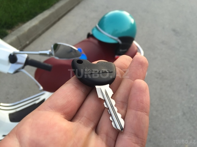 Vespa  2015, 1,044 km - 0.1 l - Bakı