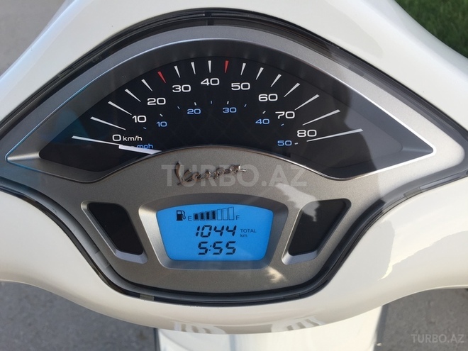 Vespa  2015, 1,044 km - 0.1 l - Bakı