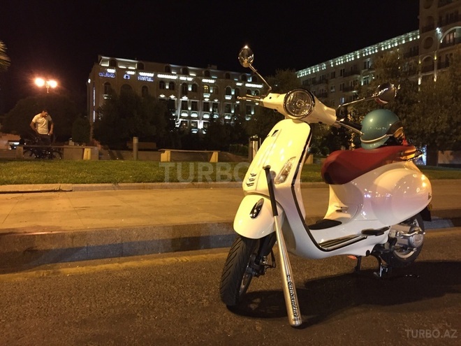 Vespa  2015, 1,044 km - 0.1 l - Bakı