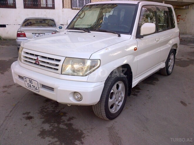Mitsubishi Pajero io 1999, 327,000 km - 1.8 l - Bakı