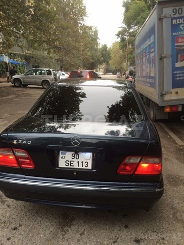 Mercedes E 240 2000, 160,000 km - 2.4 l - Bakı
