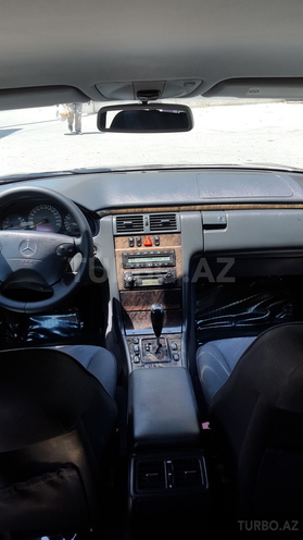 Mercedes E 240 2000, 247,000 km - 2.4 l - Bakı