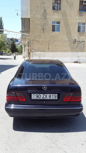 Mercedes E 240 2000, 247,000 km - 2.4 l - Bakı