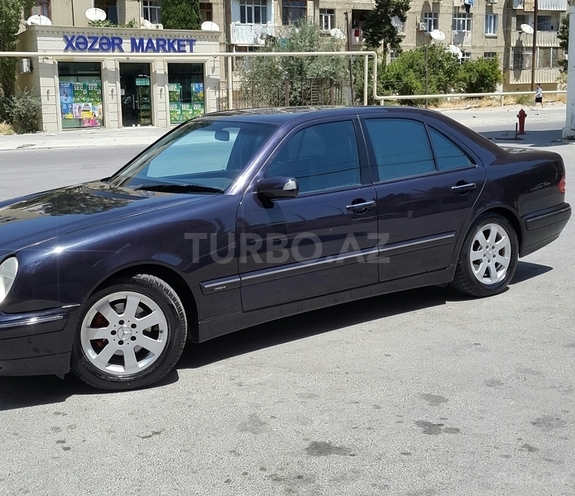 Mercedes E 240 2000, 247,000 km - 2.4 l - Bakı