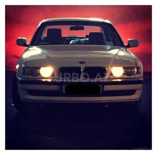 BMW 740 1998, 298,000 km - 4.4 л - Bakı