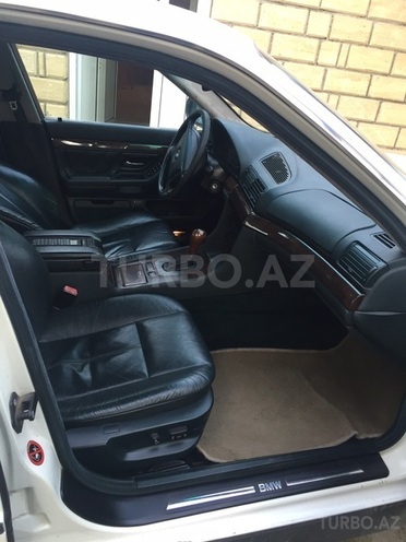 BMW 740 1998, 298,000 km - 4.4 л - Bakı