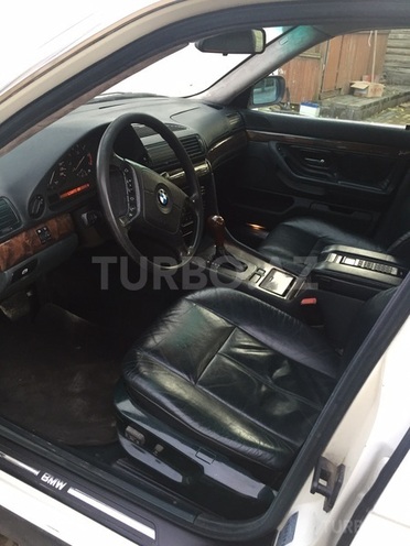BMW 740 1998, 298,000 km - 4.4 л - Bakı