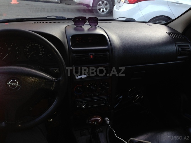 Opel Astra 2000, 235,000 km - 2.0 l - Bakı
