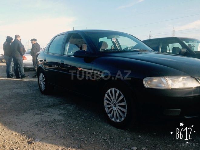 Opel Vectra 1998, 216,000 km - 2.0 l - Bakı