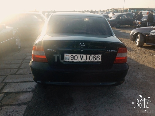 Opel Vectra 1998, 216,000 km - 2.0 l - Bakı