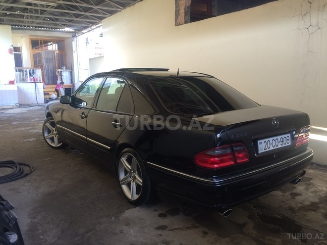 Mercedes E 240 1998, 250,000 km - 2.4 л - Gəncə