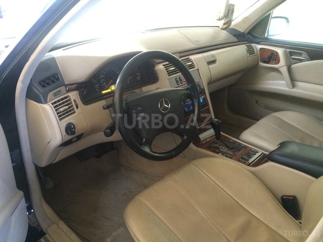Mercedes E 240 1998, 250,000 km - 2.4 л - Gəncə