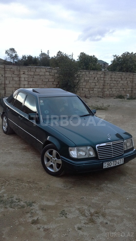 Mercedes E 220 1995, 298,990 km - 2.2 l - Bakı