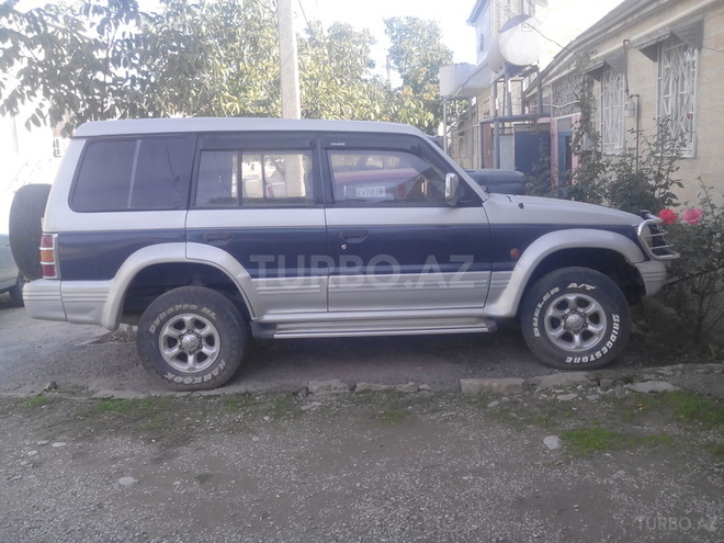 Mitsubishi Pajero 1993, 364,000 km - 3.0 л - Şamaxı