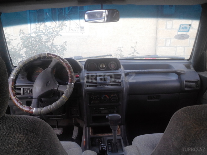 Mitsubishi Pajero 1993, 364,000 km - 3.0 л - Şamaxı