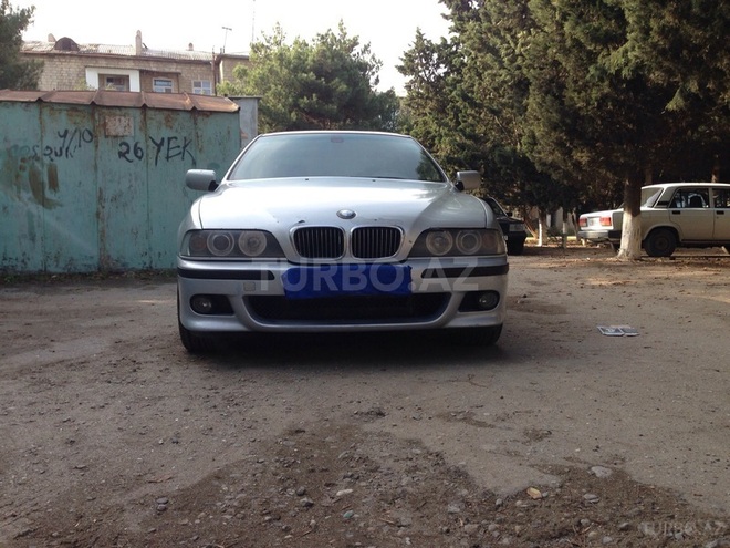 BMW 528 1999, 135,000 km - 2.8 l - Sumqayıt