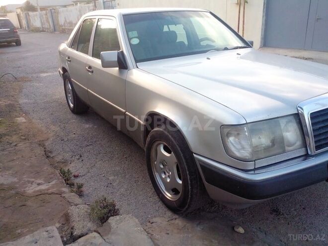 Mercedes E 200 1990, 190,000 km - 2.0 l - Bakı