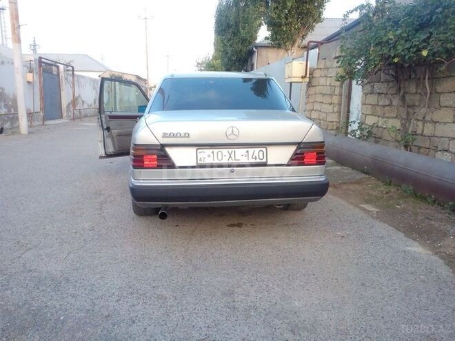 Mercedes E 200 1990, 190,000 km - 2.0 l - Bakı
