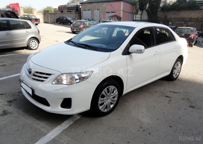 Toyota Corolla 2013, 79,500 km - 1.6 л - Bakı