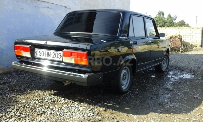 LADA (VAZ) 2107 2010, 88,953 km - 1.6 l - Salyan