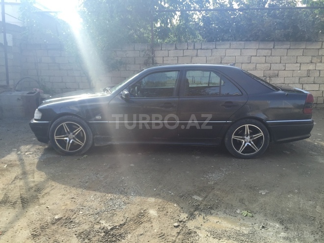 Mercedes  1994, 251,000 km - 3.6 l - Bakı
