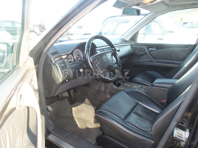 Mercedes  2001, 158,800 km - 3.2 l - Bakı
