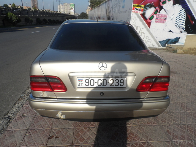 Mercedes E 270 1998, 340,000 km - 2.7 l - Bakı