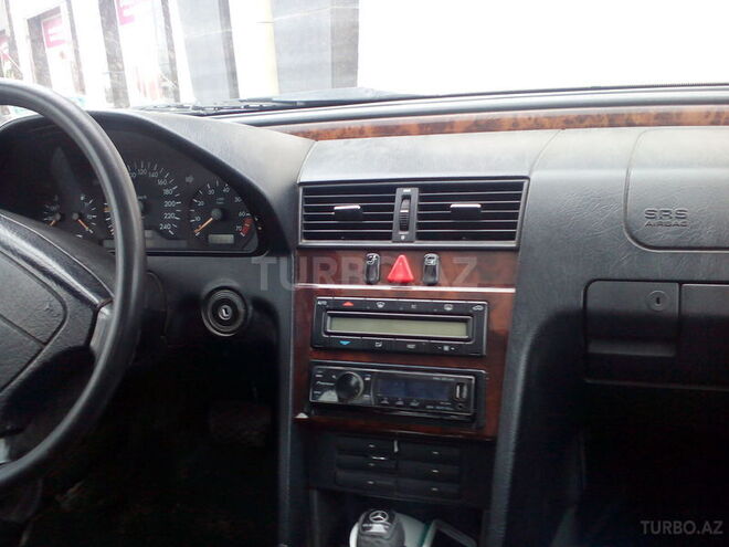 Mercedes C 180 1995, 294,892 km - 1.8 l - Bakı