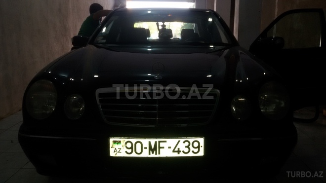 Mercedes E 240 2000, 175,000 km - 2.4 l - Bakı