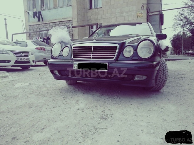 Mercedes E 230 1996, 387,000 km - 2.3 l - Bakı