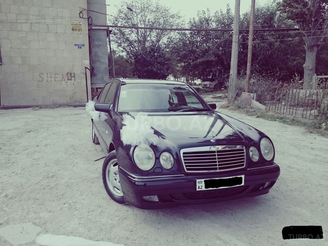 Mercedes E 230 1996, 387,000 km - 2.3 l - Bakı