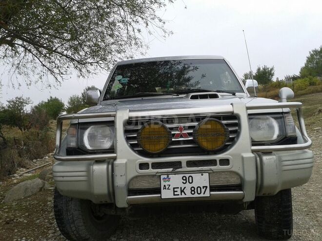 Mitsubishi Pajero 1995, 300,000 km - 2.8 l - Bakı