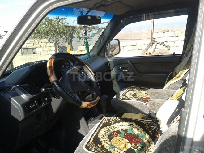 Mitsubishi Pajero 1995, 300,000 km - 2.8 l - Bakı