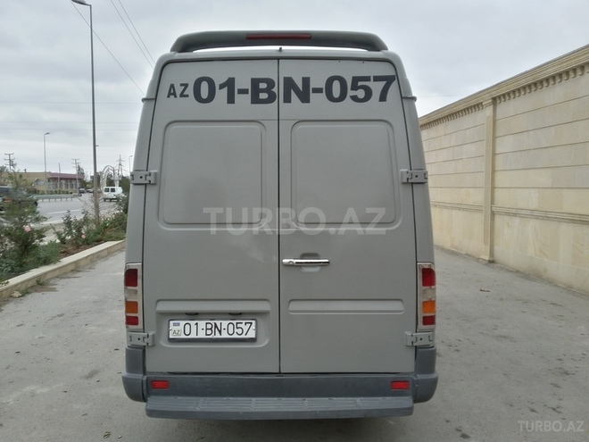 Mercedes Sprinter 413 1997, 370,126 km - 2.9 l - Bakı