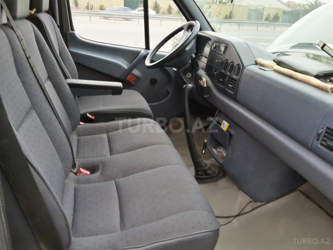 Mercedes Sprinter 413 1997, 370,126 km - 2.9 l - Bakı