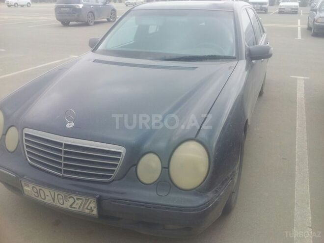 Mercedes E 240 2001, 233,000 km - 2.6 l - Bakı
