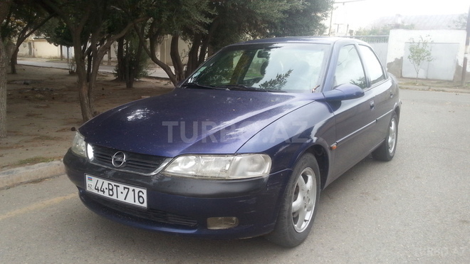 Opel Vectra 1996, 270,000 km - 1.8 l - Sumqayıt