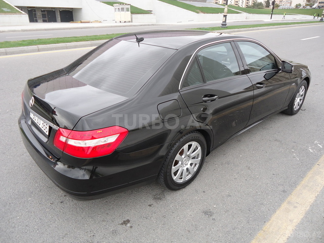 Mercedes E 220 2010, 104,564 km - 2.2 l - Bakı