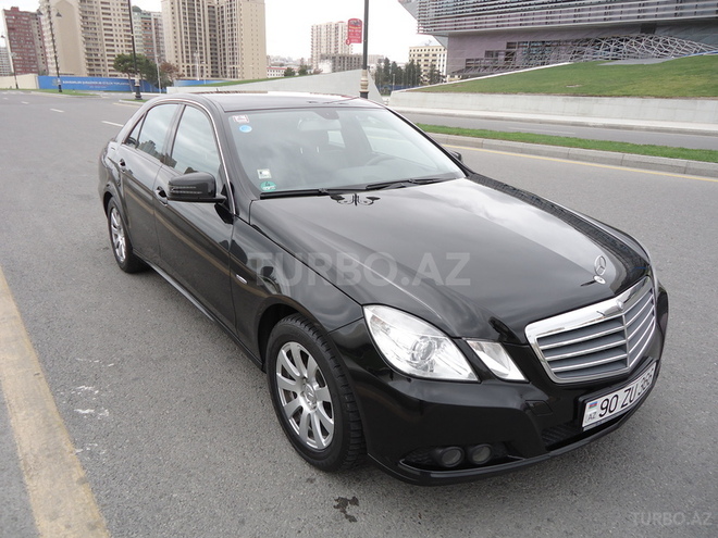 Mercedes E 220 2010, 104,564 km - 2.2 l - Bakı