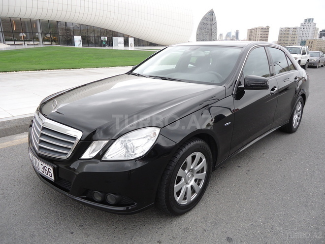 Mercedes E 220 2010, 104,564 km - 2.2 l - Bakı